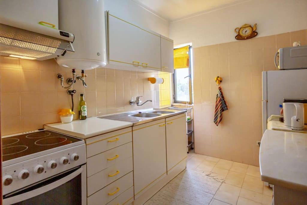 Cozy Apartment Near The Beach Portimão Εξωτερικό φωτογραφία